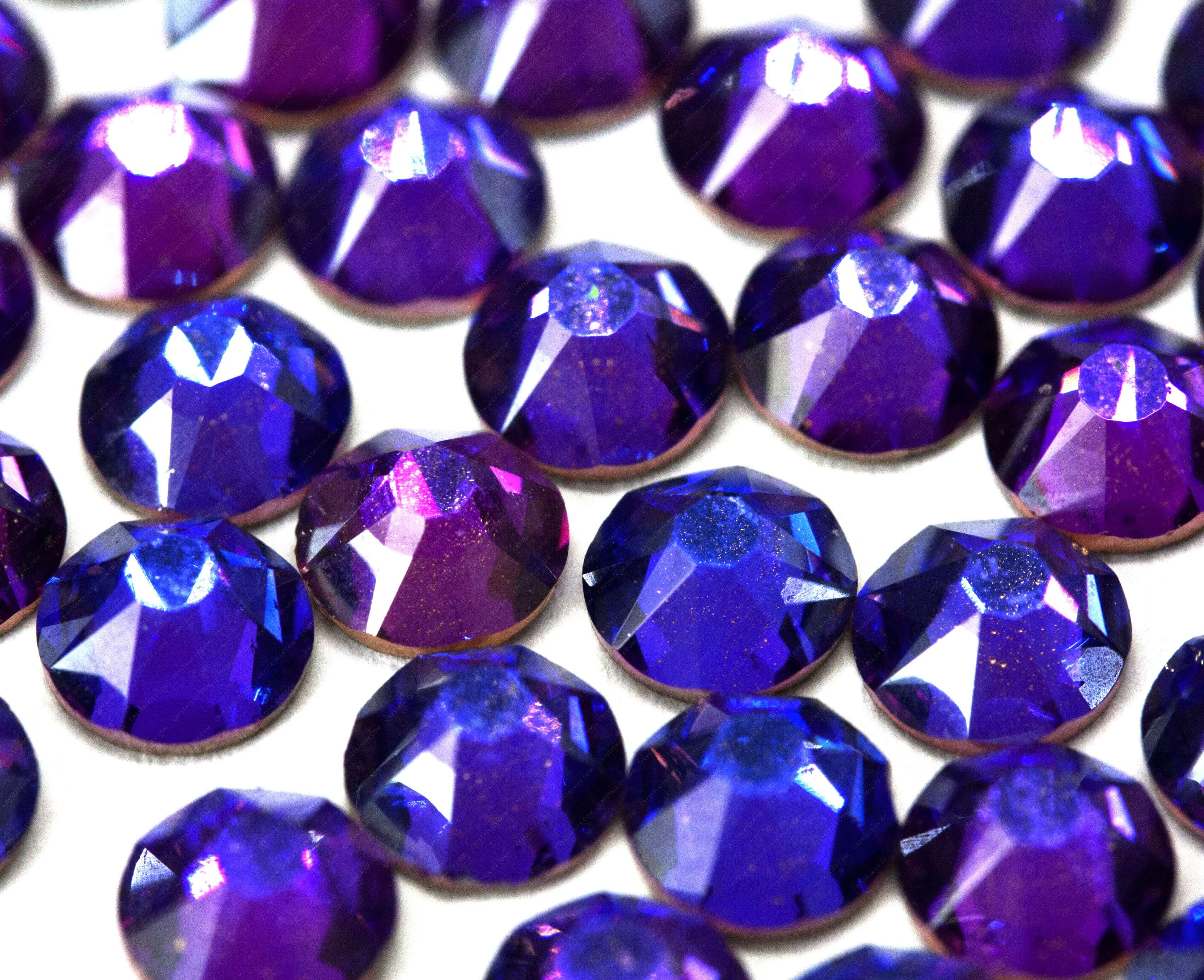Crystalline Heliotrope Velvet* Xirius Rose 2088